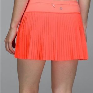 Lululemon pleat to street skirt.